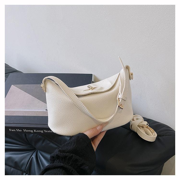 Autumn small fresh simple foreign style solid color handbag bag temperament casual messenger women's bag tide