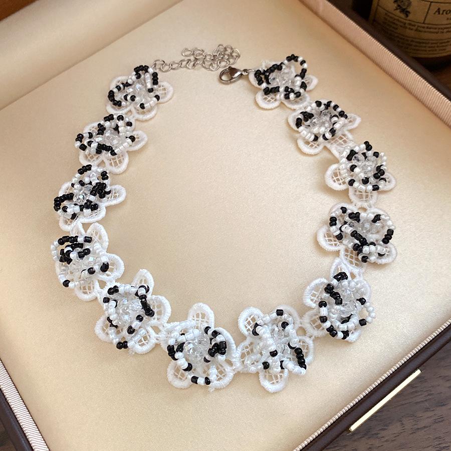 Nuove Collane Girocollo Sexy con Perline da Donna in Pizzo Fiore di Perla Catene per la Clavicola Gioielli Accessori Vintage Delicati Dolci per Festa Matrimonio