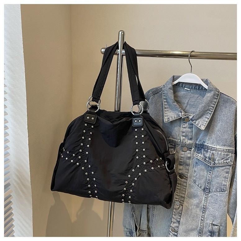 IELGY Large Capacity Retro Rivet Shoulder Bag Casual Cloth Bag