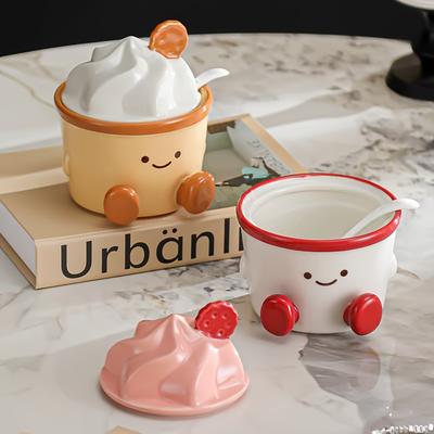 Single Pack Cute Cake Shaped Ceramic Seasoning Jar, High-Value Seasoning and Spice Tool, Salt and Pepper Shaker, Table Decorations,Single 235ml/7.95oz