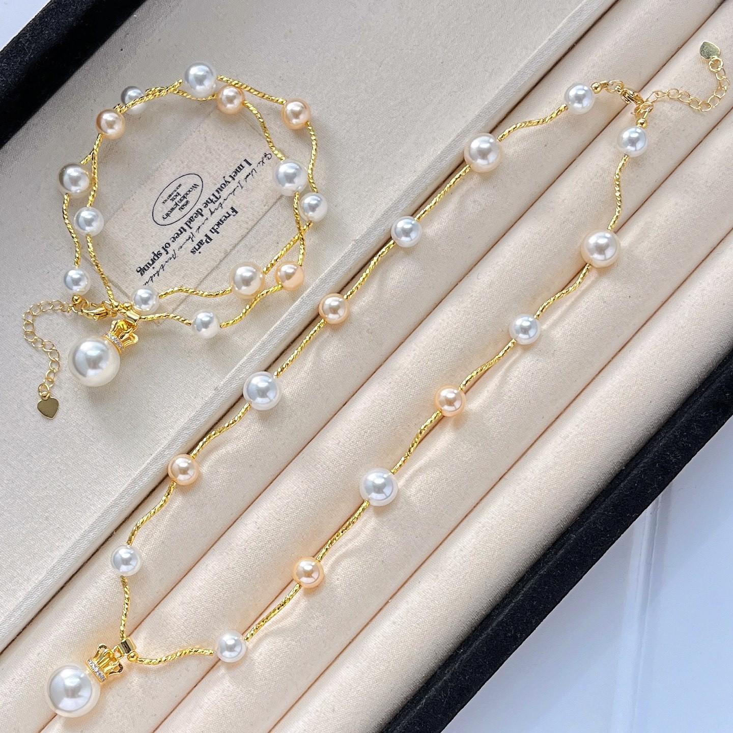 High Gloss Faux Crystal Pearl Necklace Clavicle Chain