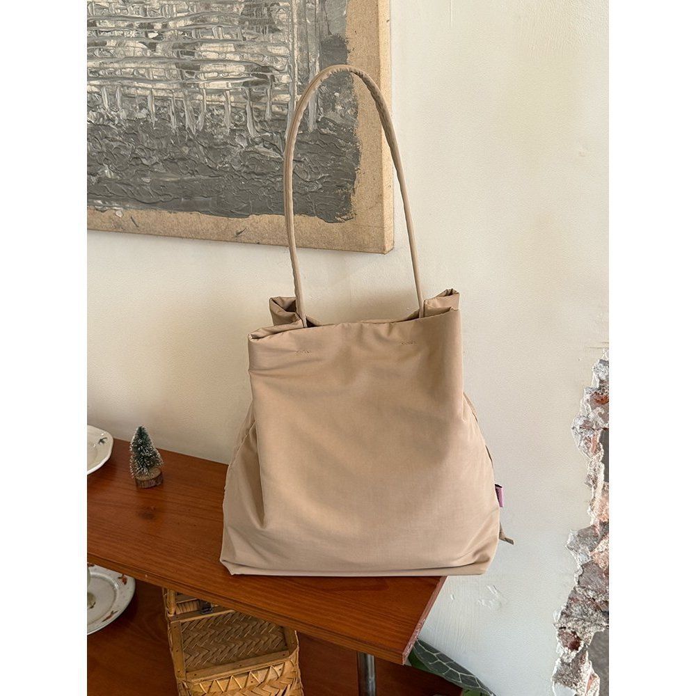 Японская ретро нейлоновая сумка-мешок на кулиске, новая осенне-зимняя высококлассная наплечная сумка, нишевая простая сумка-тоут