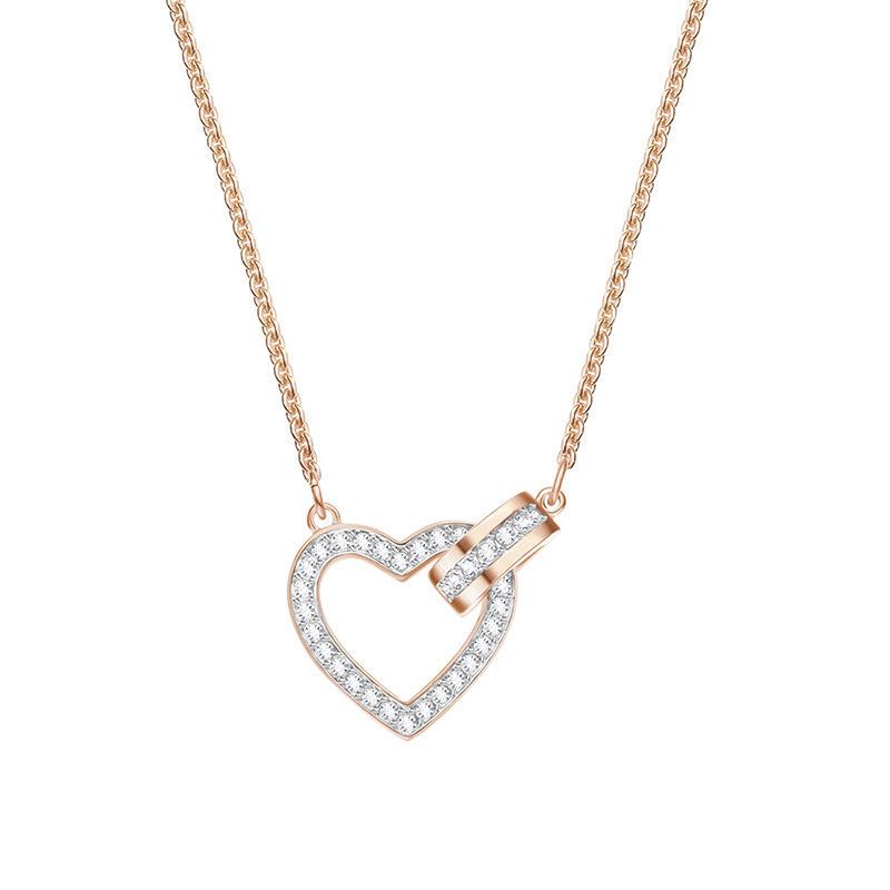 Shi Family Heart-to-Heart Crystal Pendant Necklace for Women - Versatile Love Heart Clavicle Design