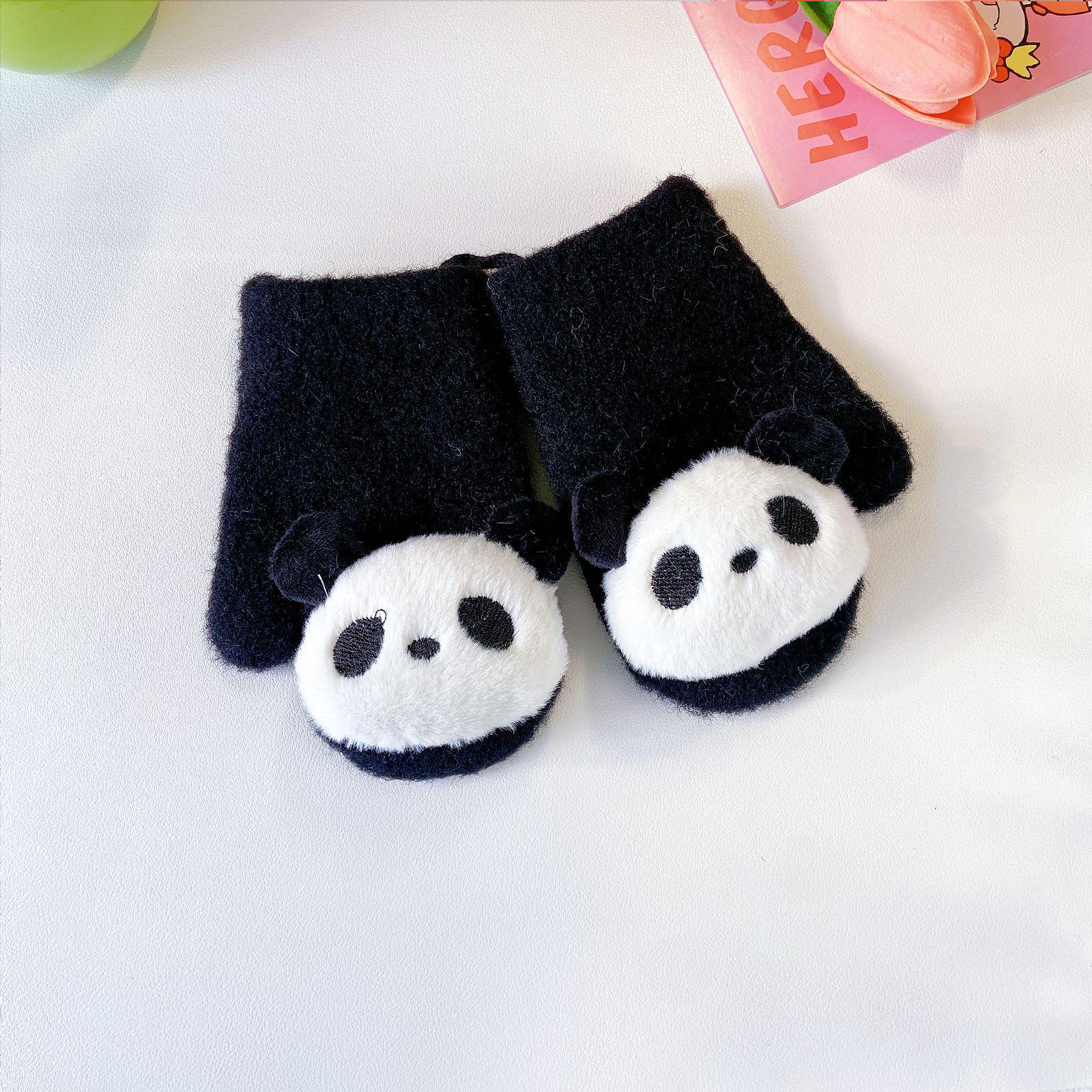 

Hand-Knitted Panda Plush Mittens: Cute Chinese-Style Lanyard Bag for Boys & Girls (Autumn/Winter)