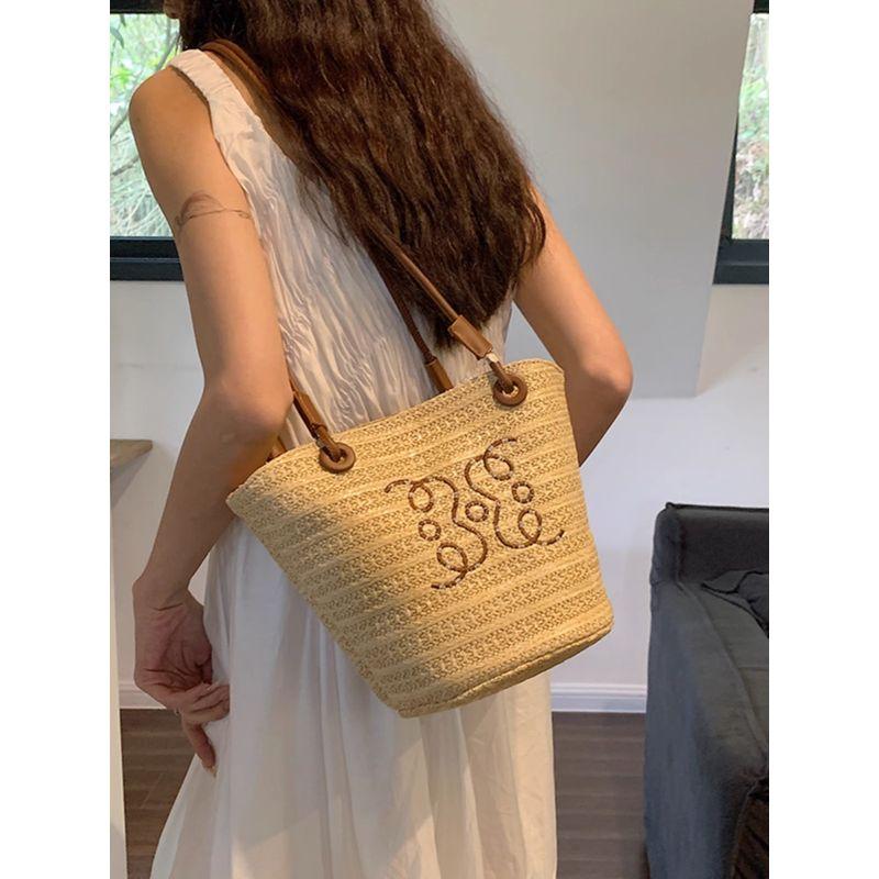 

Деревянная сумка-тоут Love в стиле мори, художественная летняя новинка, пляжная сумка для отпуска на море, плетеная сумка, соломенная сумка, женская сумка Khaka/Straw Bag ins Style Artsy Mori