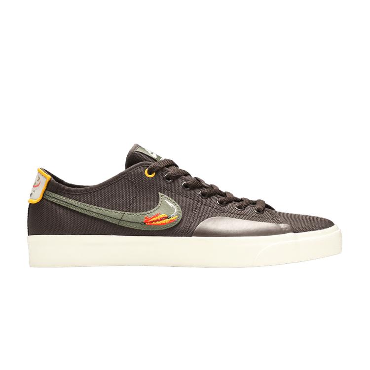 Nike SB Blazer Court Daan Van