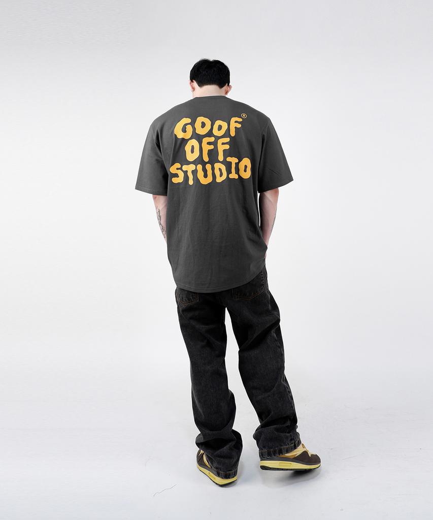 Gupeuopeuseutyudio Gofs Main Logo T-Shirt Charcoal