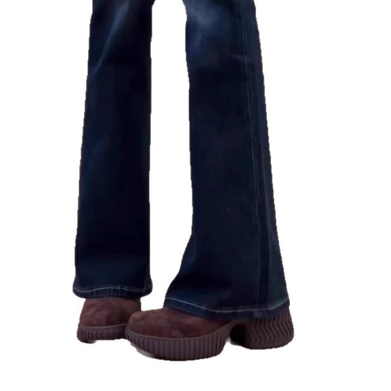 Retro Round-toe Platform Wedge Heel Women's Shoes with Deep Toe Design