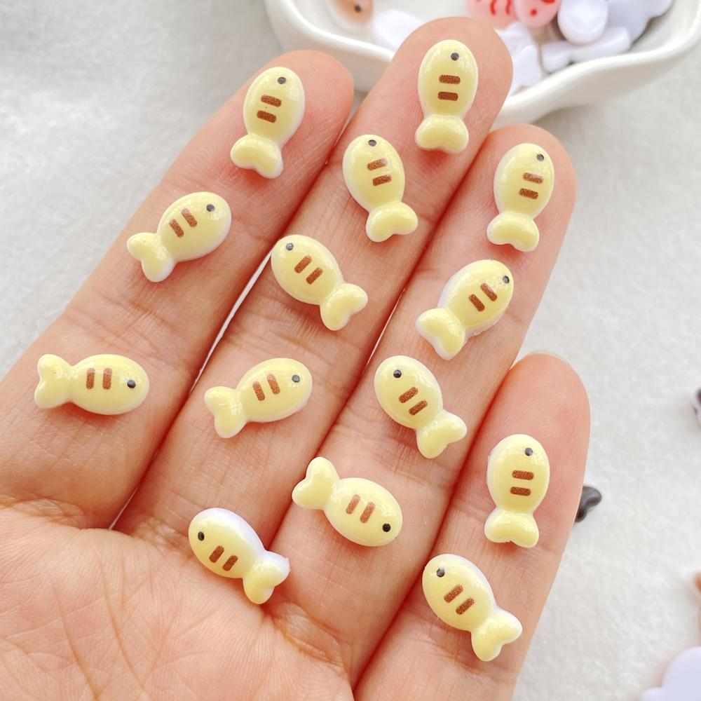 50Pcs Cute Cartoon Mini Colorful Little Fish Series Nail Art Resin Designer Charms DIY Craft For Nail 3D Decorations Jewelry