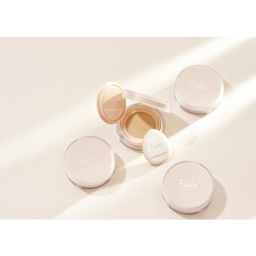 Fujiko Osai Pact 01 Light Beige 4.5g (with Puff) Foundation Retouch Cream Moisturizing Whitening Tone Up