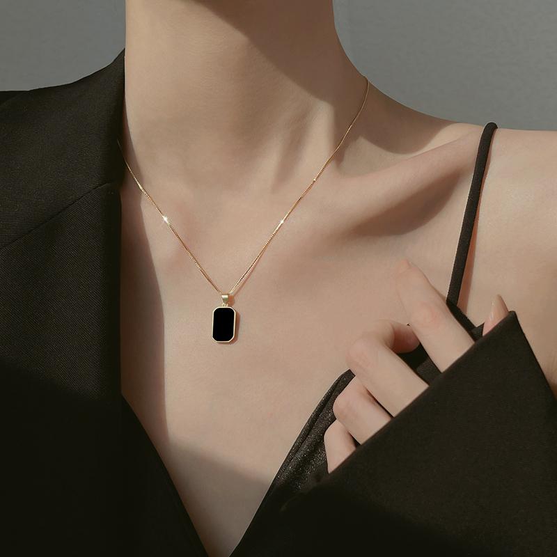 New Minimalist Rectangular Pendant Necklaces For Women Men Korean Black Epoxy Long Gold Color Metal Birthday Daily Gifts Zircon