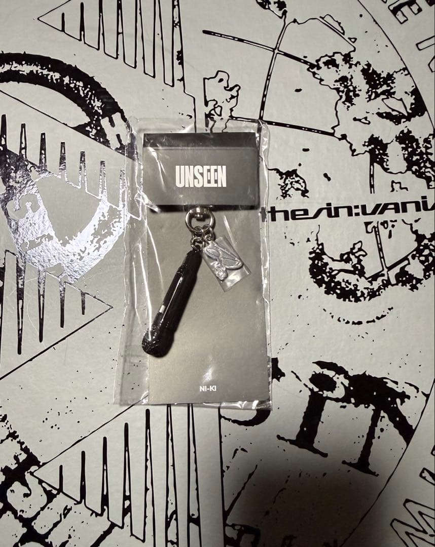 [USED] ENHYPEN unseen microphone key ring Niki