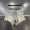 Pantaloncini di jeans retrò con nappe e strappi da donna gamba larga e ampia
