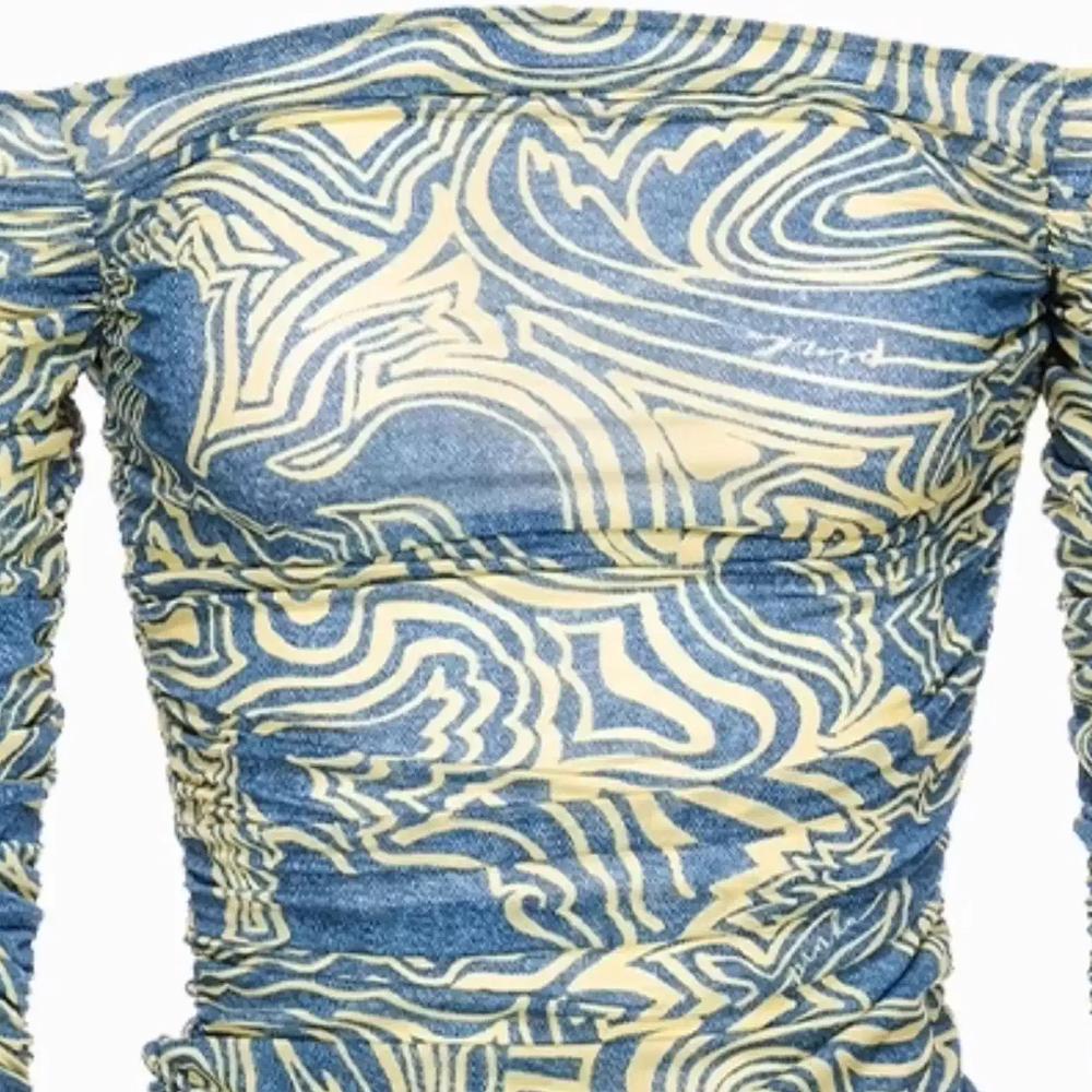 Pinko Retro Print Off-Shoulder Long Sleeve T-Shirt Women Tops Blue 102887A1LT-EH1