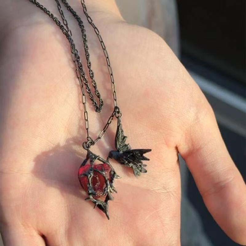 Punk Red Crystal Crow Pendant Necklace For Women Men Gothic Creative Animal Clavicle Chain Necklace Aestethic Jewelry Gift