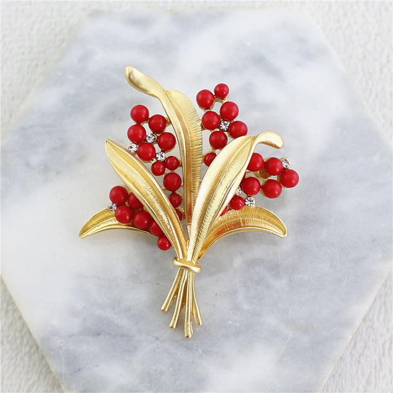 

Diamond Encrusted Brooch Fashionable Animal Pin Retro European And American Corsage Accessory Brooch One Size красный