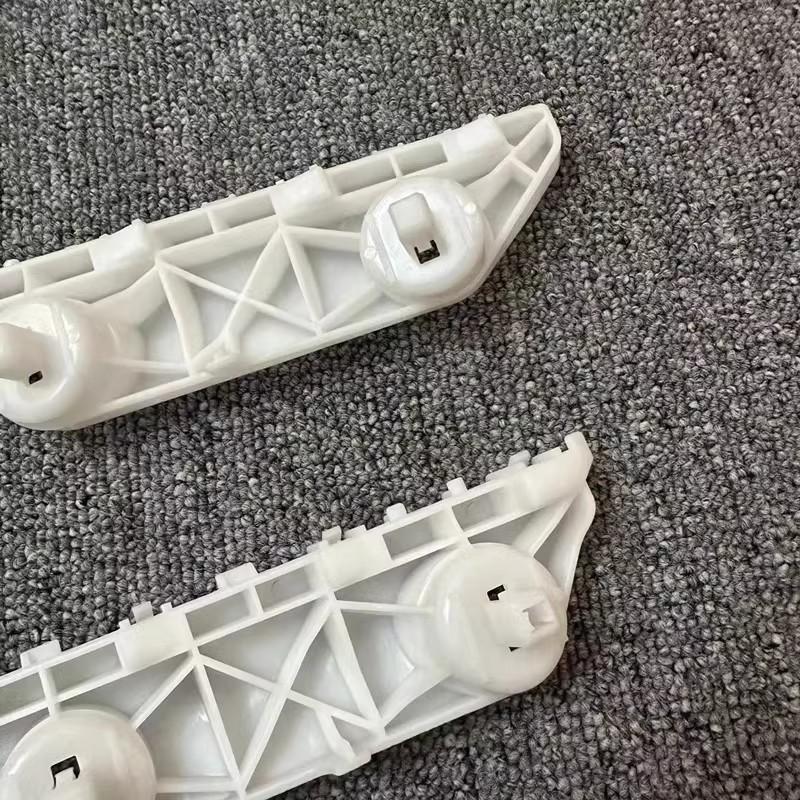 For Nissan 2010-2016 MARCH MICRA  Front Bumper Bracket  Front Bumper Fixing Clip  Wing Panel  Clip