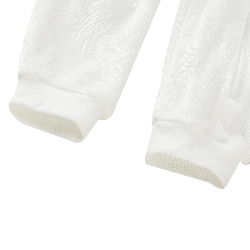 Παιδική χαριτωμένη και άνετη ολόσωμη φόρμα ζεστού χιονάνθρωπου