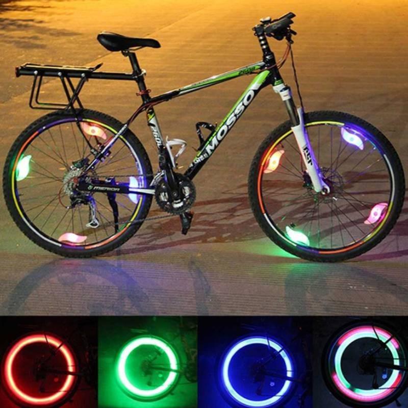 Lebendige Fahrradspeichenlichter für Mountainbikes Buntes ABS-Material mit Dauerlicht- und Blinkmodi