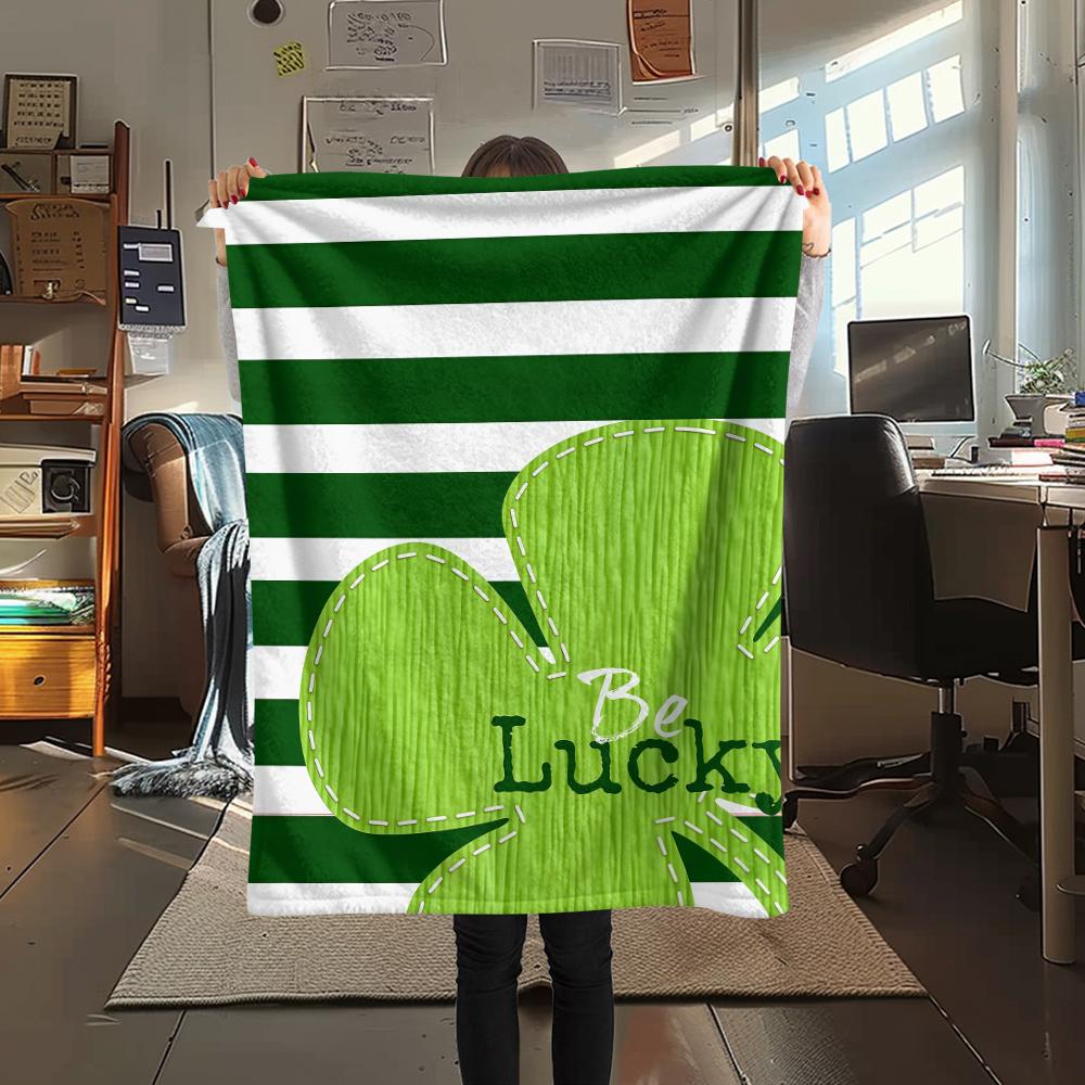 

St.Patrick s Day Green clover Print Flannel Blanket,High quality Comfortable for All Seasons,Home Decor,Warmth and Comfort,Perfect for Christmas Gifts 80cm x 120cm