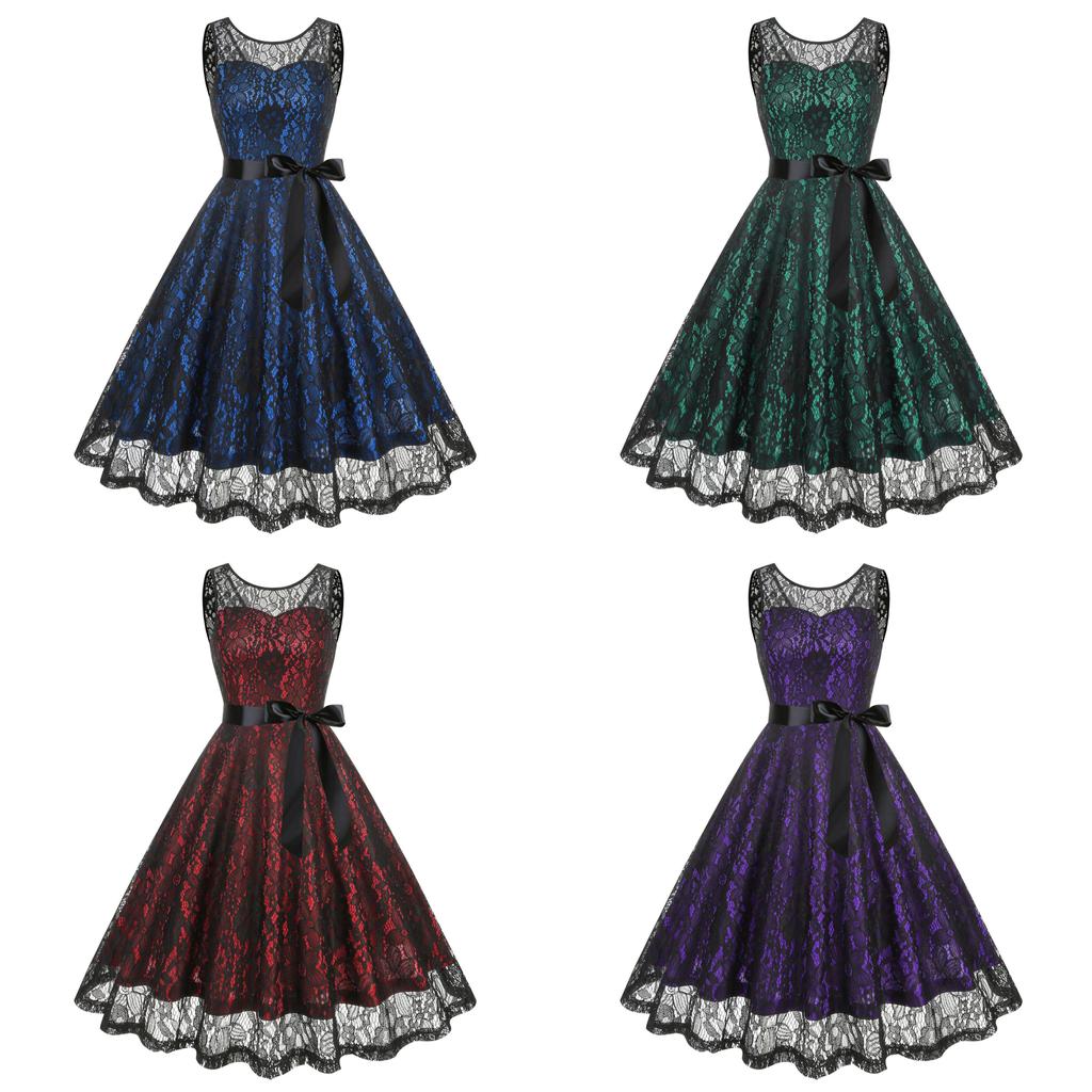 Vintage 50s Lace Cocktail Dress With Floral Pattern For Halloween Party Wear
