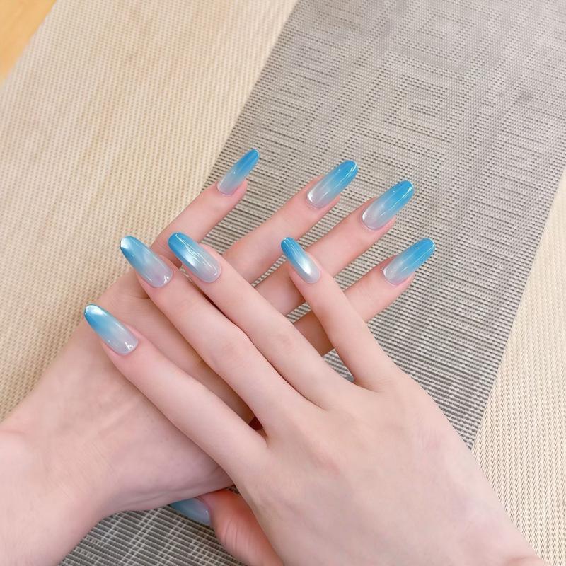 Blue Gradient Glass Beads Manicure with Detachable Cat Eye Accent