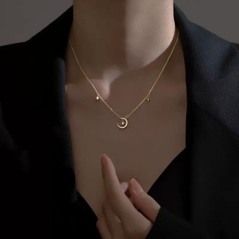 

Ожерелье для женщин Niche Light Luxury ожерелье Design Sense High-end Sense Star Moon ожерелье Восьмиконечная звезда ожерелье