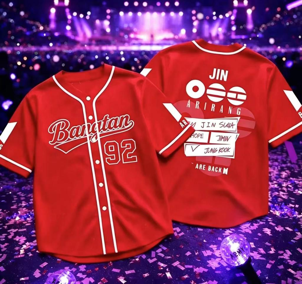 Kpop BTS Baseball Trikot Lila Kurzarm Cardigan Koreanische Streetwear Fan Support Hemd mit Knöpfen Konzertbekleidung für Damen und Herren