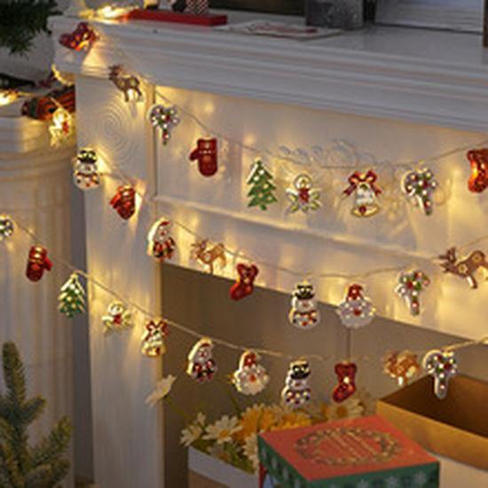 Low-Voltage Dark Green Wire Twinkling Star Fairy Lights - Outdoor Christmas LED String Lights for Courtyard Decoration.