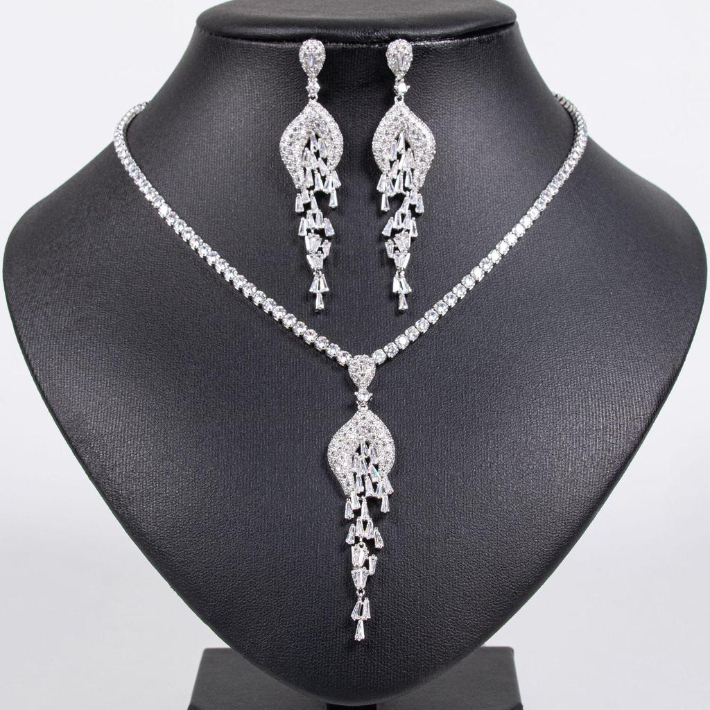 Korean Choker Necklace & Zircon Earrings Bridal Set