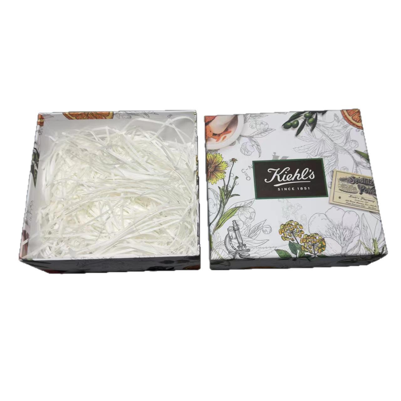 

Подарункова коробка Kiehl s для догляду за шкірою з крафтовим пакетом та лосьйоном для тіла (сувенір) Small Gift Bag 17*20*8