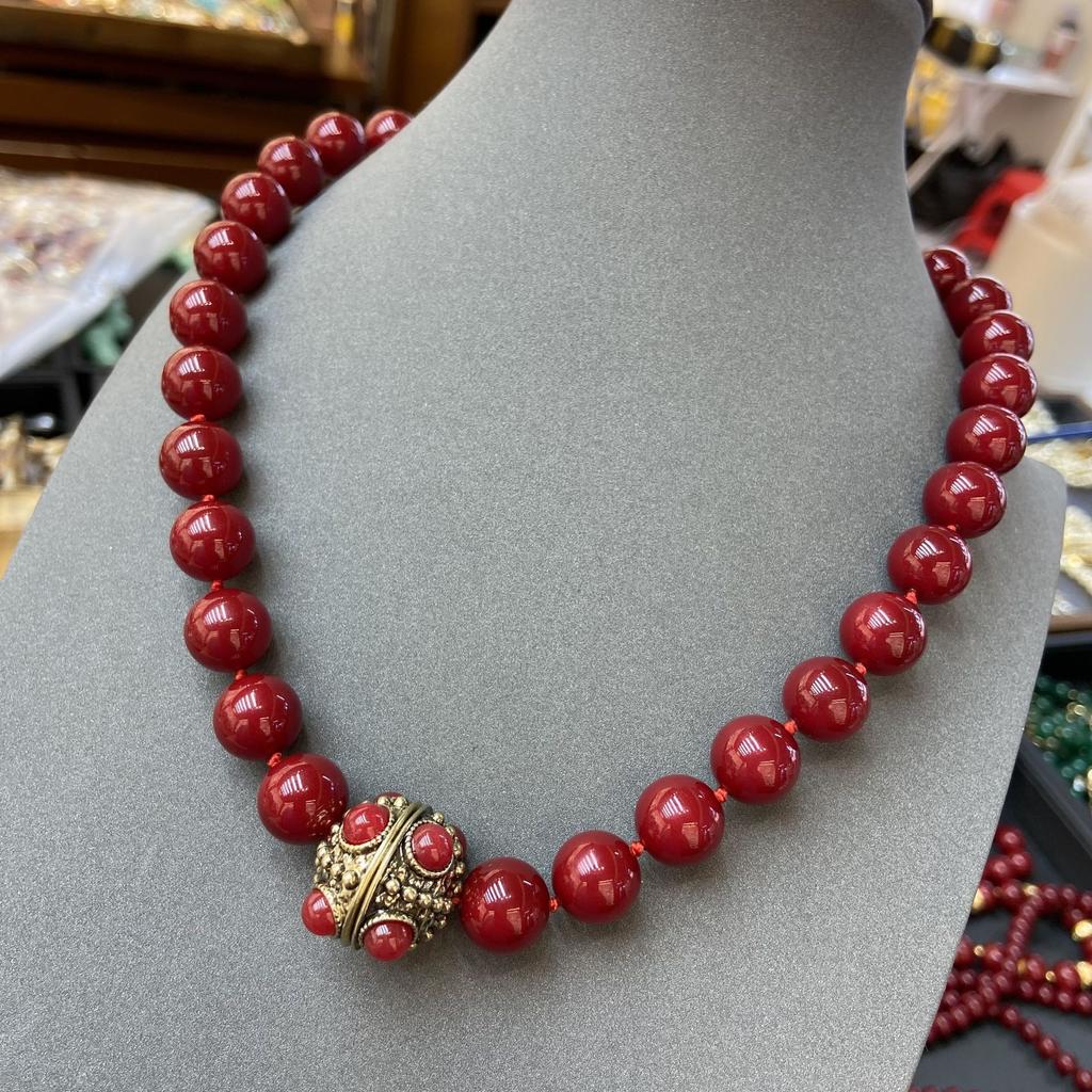 Xiangjia Hydrangea Glazed Bead Necklace, Medieval Red Hydrangea Necklace, Retro Wind Pendant, Ladies Clavicle