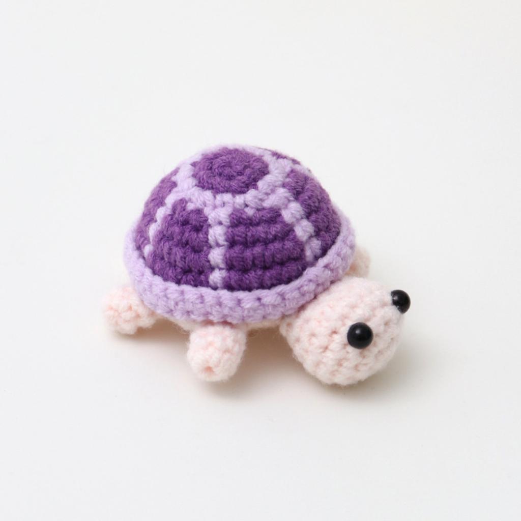 Neues Klassisches und Bequemes Handgefertigtes Garngeflecht Niedlicher Anhänger Häkel Schildkröte für Freunde Kreatives Geschenk Häkelpuppe