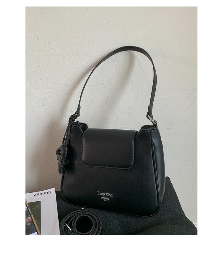 

Французская нишевая сумка через плечо подмышку женская 2025 новая модная универсальная сумка для поездок хай-энд ретро сумка-мессенджер чёрный