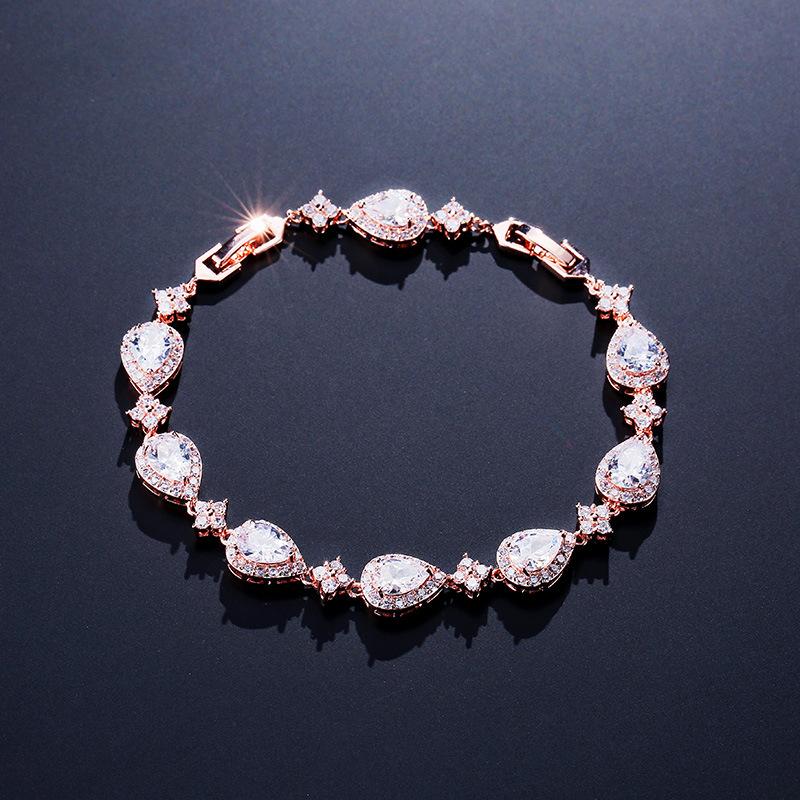 ODM Brass Teardrop Zircon Tennis Bracelet Cubic Zirconia Charm Durable Finish for Women Fashion Stores Gift Set