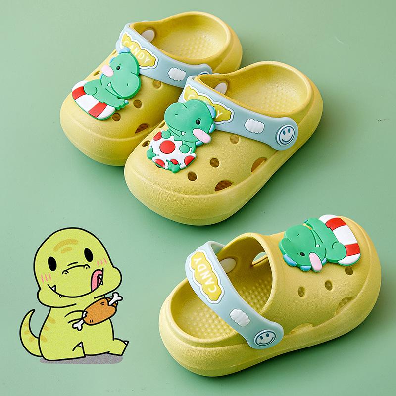 

Children s Non-Slip Summer Slippers: Indoor/Outdoor Closed-Toe Hole Shoes for Baby and Toddler Boys, Soft Sole. 21/22 (13cm)