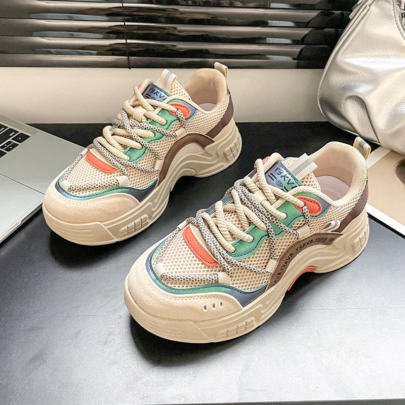 

Daddy shoes women 2024 spring and autumn new versatile platform muffin shoes small casual Internet celebrity heightening sports shoes tide 35 белый