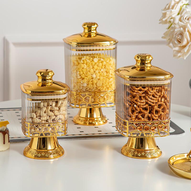 Golden Sealed Food-Grade Transparent Storage Jar with Lid for Dried Fruit and Snacks – Moisture-Proof Ornament
