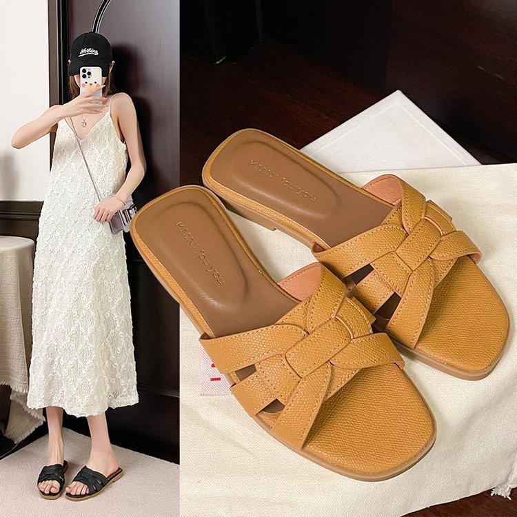 Foreign Trade Large Size Slippers Women's New Square Head Flat Bottom Simple Word In Summer 2025 Casual Beach Cool Slippers Women