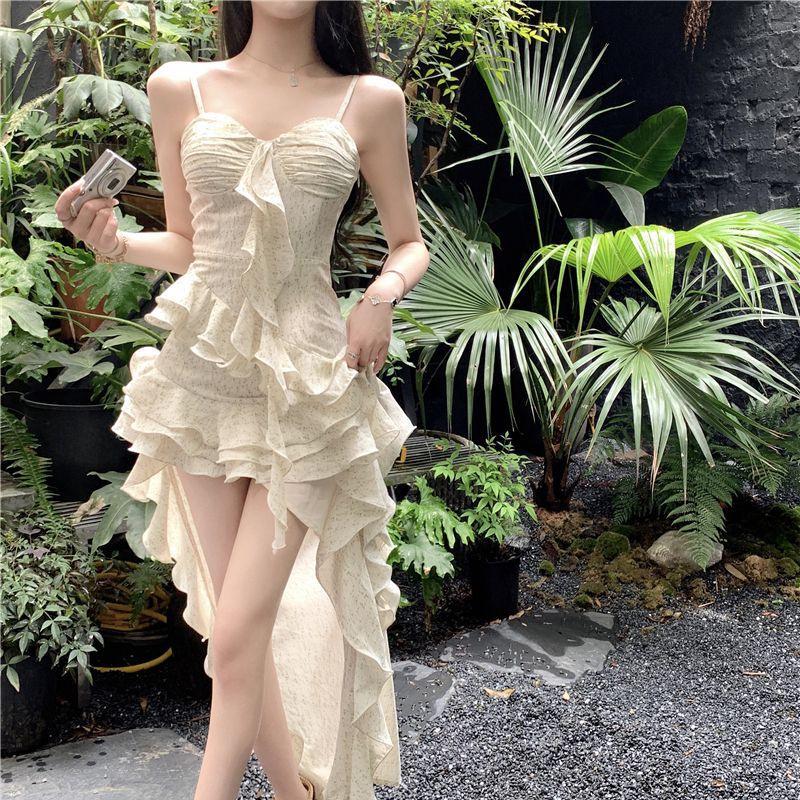 

Sweet & Spicy Ruffle Camisole Floral Maxi Dress L Premium