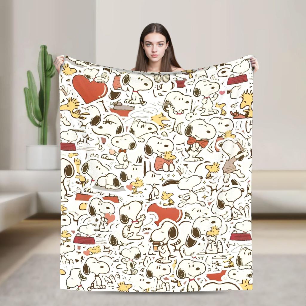 Snoopys Cartoon Flannel Blanket Awesome Throw Blankets for Home 150*125cm Bedspread,