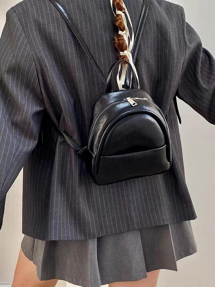 Schicker, leichter Damenrucksack aus weichem Leder – 2025 High-End-Stil, lässig und tragbar für Studenten