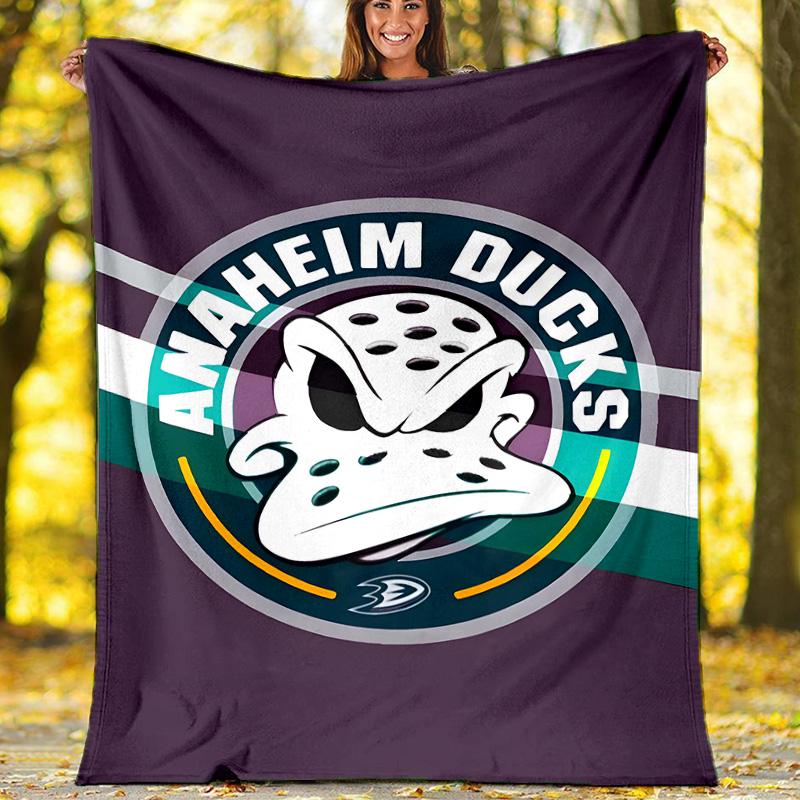 1pc Football Team (51) Theme Blanket - Digital Print, Polyester, Cozy for All Seasons, Perfect for Outdoor, Camping, and Travel