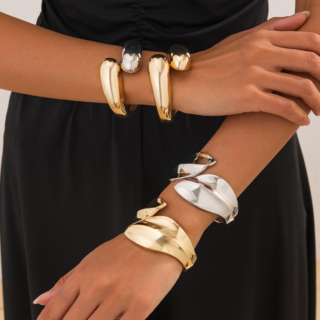Exaggerated Vintage Geometric Irregular Cuff Wide Bangles For Women Punk Gold copper Color Spring Bracelet Jewelry Gifts