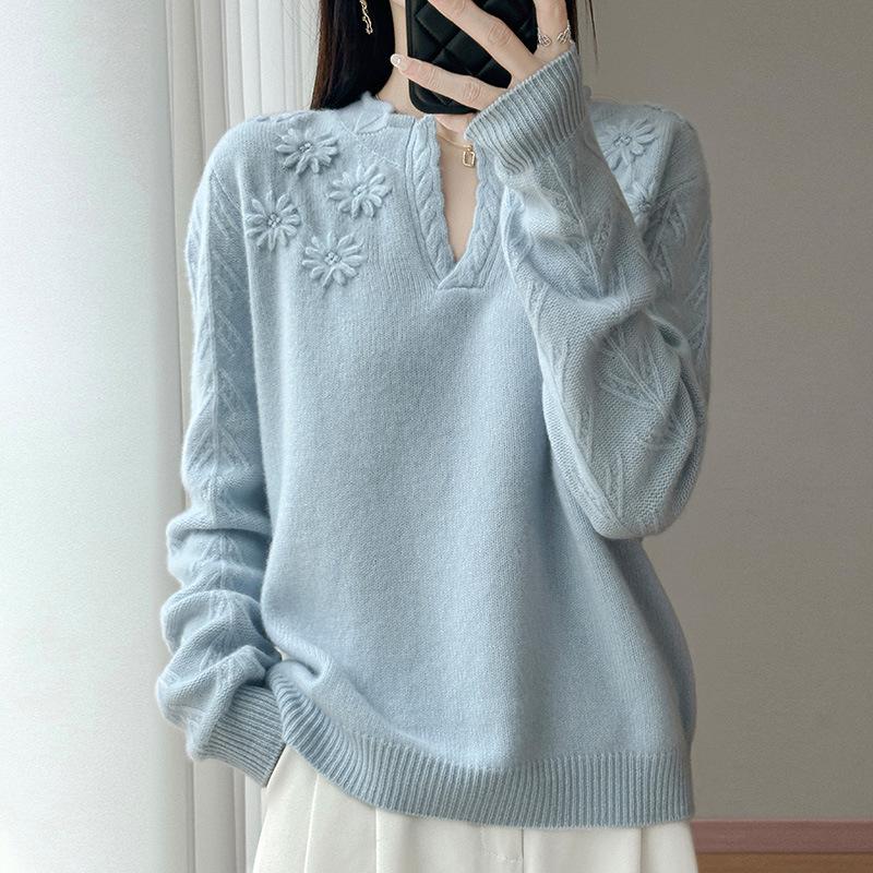 2025 Autumn/Winter Wool 3D Flower V-Neck Loose Knit Sweater