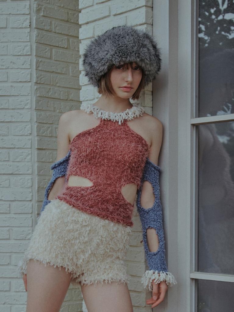Poejidam Knit Fur Toque Hat In Black