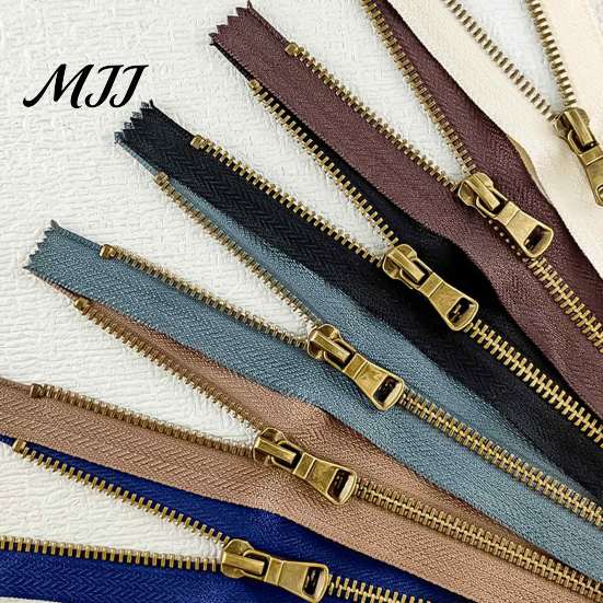 Non Separating Zipper 20Pcs Retro Bronze Closed-End Set, Heavy Duty Metal Y-Teeth Sewing Tape Replacement, for DIY Handbags Pockets Set