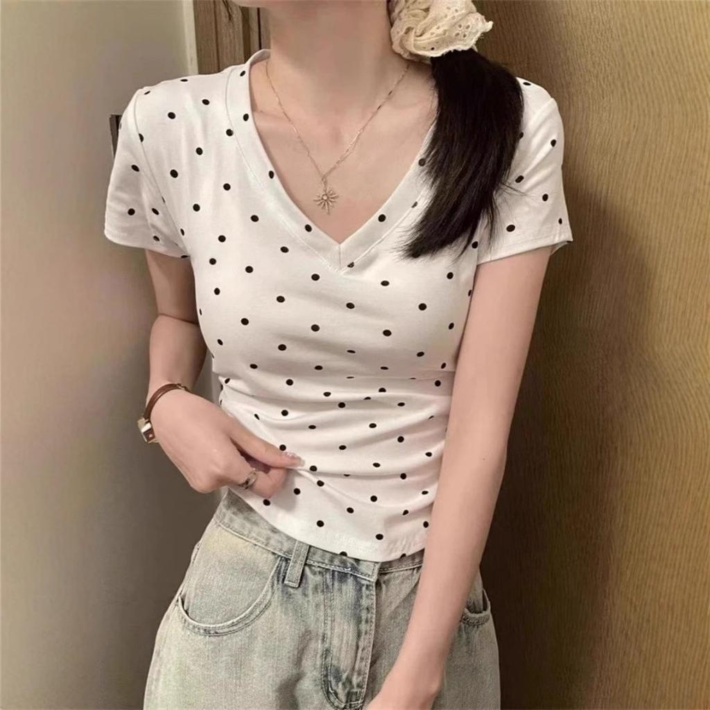 T-shirt for Women In Summer New Sexy Pure and Pure Style Shoulder Slim Body Exposing Collarbone To Make Their Top Look Slim and Slim Top