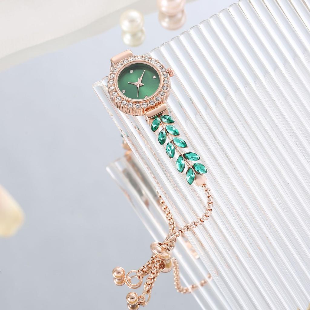 Fashion Green Leaf Thin Belt With Diamond Malachite Green Round Women'S Watch Pull Adjustment Chain Women'S Quartz Watch