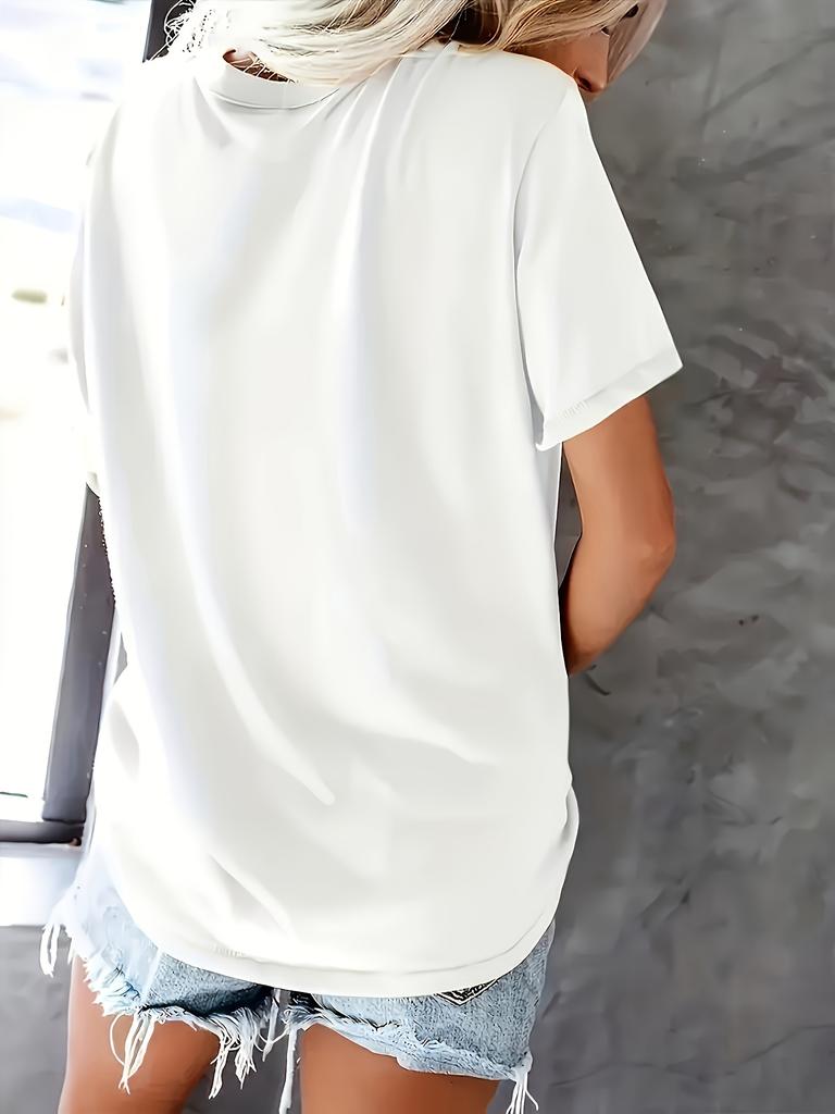 Women's Casual T-Shirt with London Graphic Print - Big Ben & Red Bus Design, Travelthemed Apparel, Cityscape Design